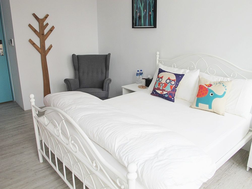 4Plus Hostel Taipei Extérieur photo